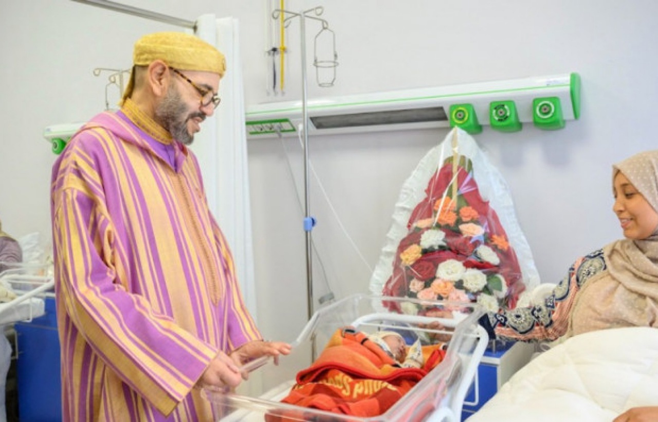 صاحب الجلالة يشرف على تدشين المركز الطبي للقرب بالمدينة الجديدة الرحمة صاحب الجلالة يشرف على تدشين المركز الطبي للقرب بالمدينة الجديدة الرحمة