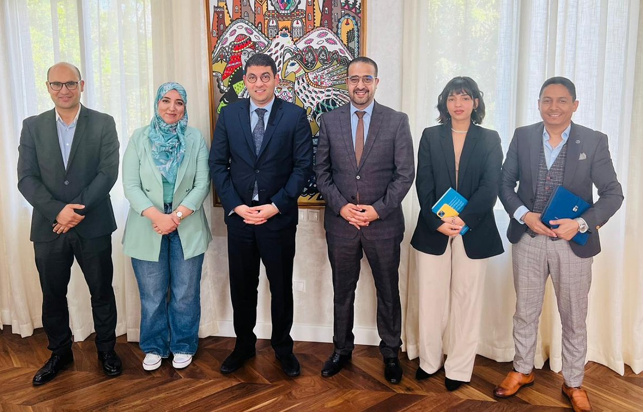منتدى الصحافيين الشباب يناقش مع وزير التواصل مستجدات الشأن الإعلامي المغربي منتدى الصحافيين الشباب يناقش مع وزير التواصل مستجدات الشأن الإعلامي المغربي