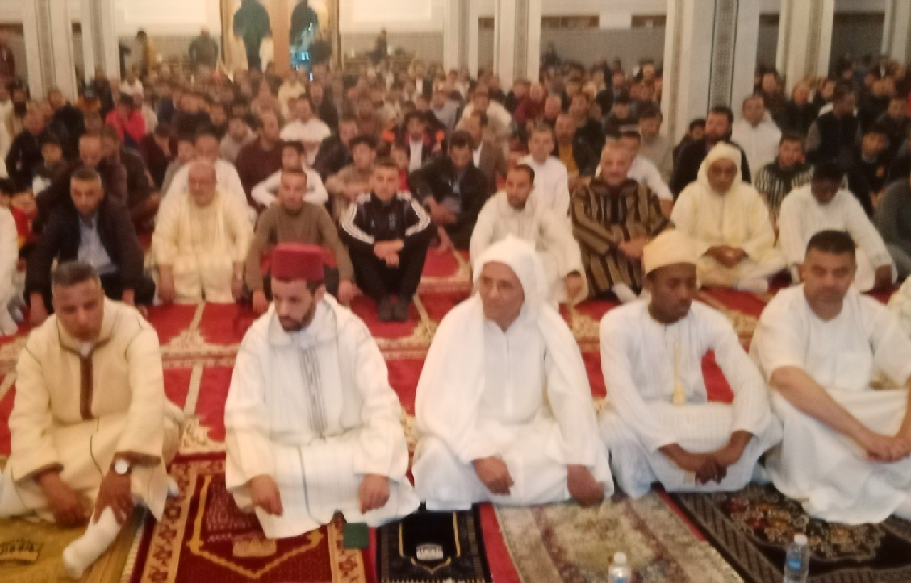 إحياء ليلة القدر بالمسجد الأعظم بمدينة تاوريرت إحياء ليلة القدر بالمسجد الأعظم بمدينة تاوريرت