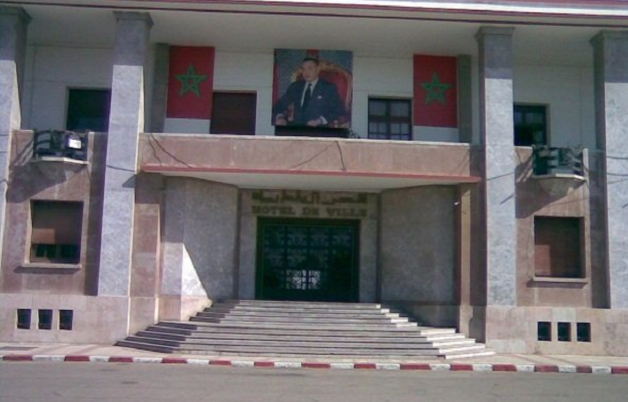 وسط احتجاجات النسيج الجمعوي.. المجلس الجماعي للقنيطرة يعقد دورته العادية وسط احتجاجات النسيج الجمعوي.. المجلس الجماعي للقنيطرة يعقد دورته العادية