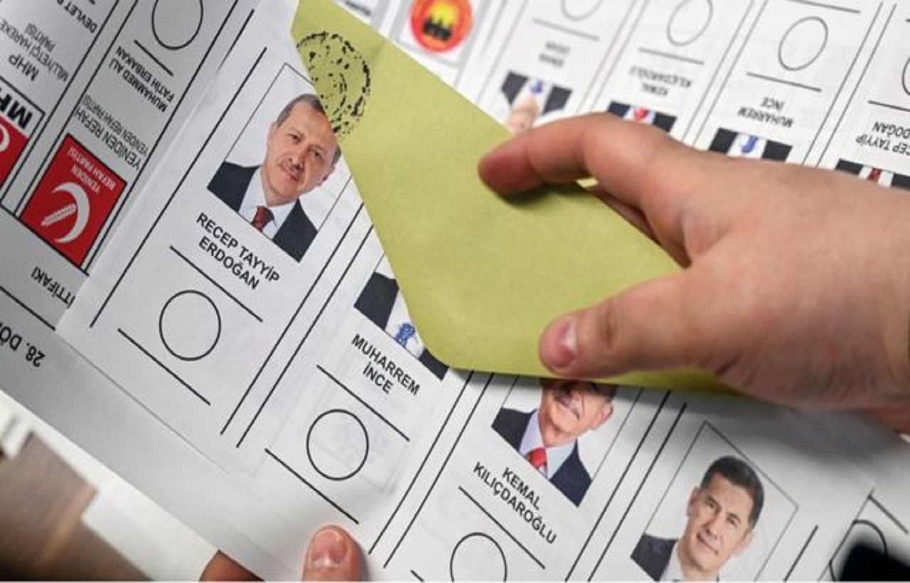 المجلس الأعلى للانتخابات في تركيا يعلن النتائج الرسمية للسباق الرئاسي ويحدد موعد الجولة الثانية