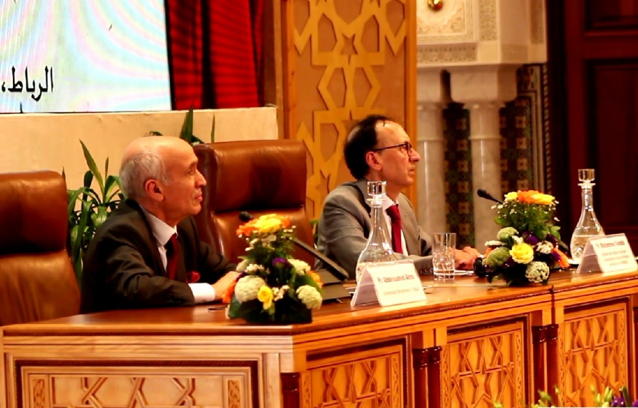 يمين الصورة: عبد الواحد أكمير خبير العلاقات الدولية المغربية الإسبانية وأستاذ التعليم العالي يمين الصورة: عبد الواحد أكمير خبير العلاقات الدولية المغربية الإسبانية وأستاذ التعليم العالي