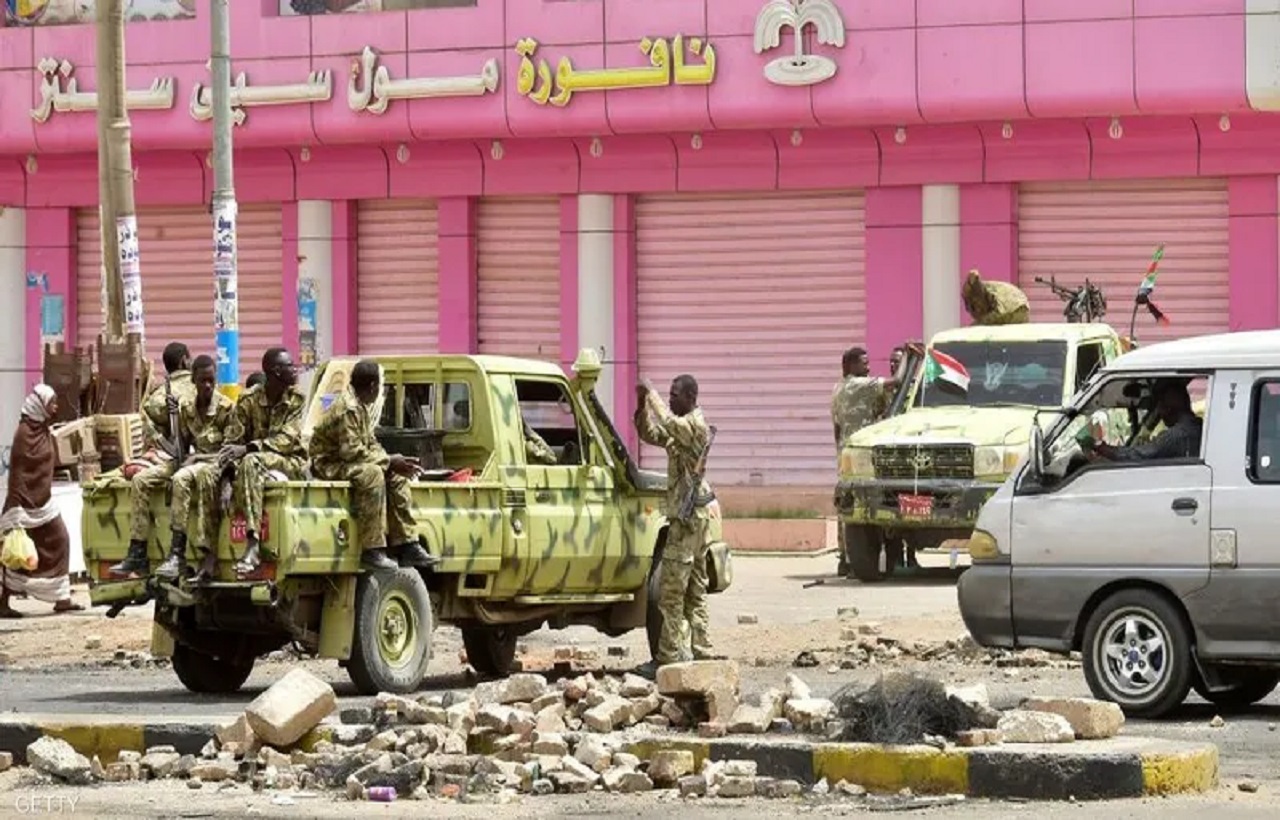 الجيش السوداني يعلّق مشاركته في مفاوضات جدة لوقف إطلاق النار