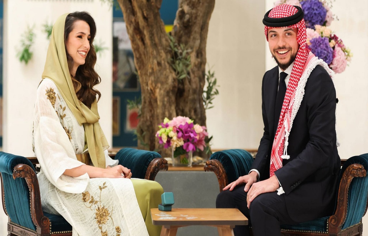 هذه تفاصيل زفاف ولي عهد الأردن.. "موكب أحمر" و"شخصيات هامة" هذه تفاصيل زفاف ولي عهد الأردن.. "موكب أحمر" و"شخصيات هامة"