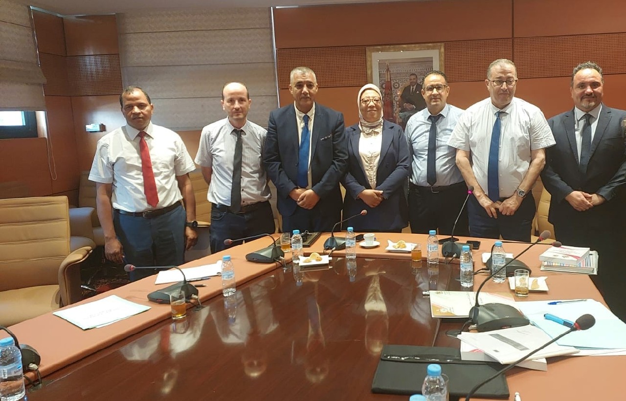 لقاء تواصلي لفريق الاتحاد العام للشغالين بالمغرب بمجلس المستشارين مع النقابة الوطنية للمكتب الوطني للمطارات لقاء تواصلي لفريق الاتحاد العام للشغالين بالمغرب بمجلس المستشارين مع النقابة الوطنية للمكتب الوطني للمطارات