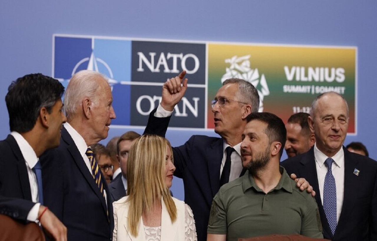 بيان قمة "الناتو" يصف روسيا بـ"أكبر تهديد" للحلف وزاخاروفا وميدفيدف يردان بحدة