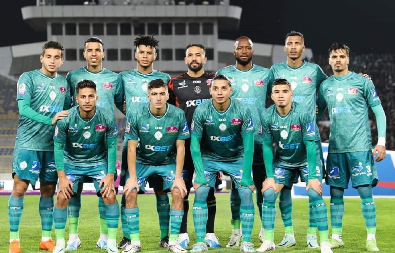الرجاء يواجه الكويت الكويتي لحسم التأهل مبكرا