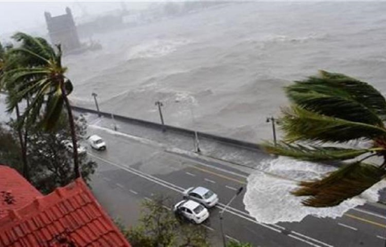 جنون المناخ.. حرارة قياسية وحرائق وفيضانات وانهيارات طينية جنون المناخ.. حرارة قياسية وحرائق وفيضانات وانهيارات طينية