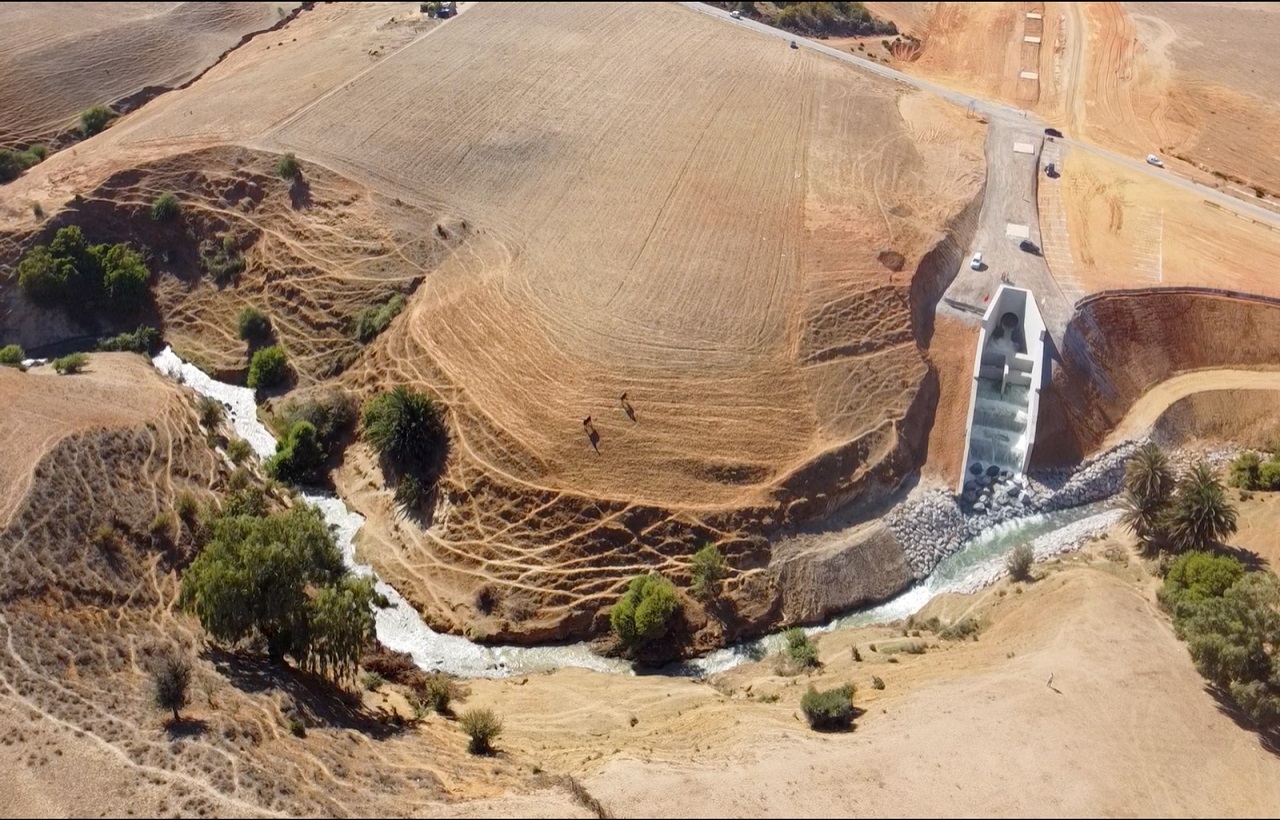 المدير العام لهندسة المياه بوزارة التجهيز والماء: المشروع جاء تنزيلا للتوجيهات الملكية السامية الداعية إلى تسريع إنجاز شبكات الربط البيني بين الأحواض المائية