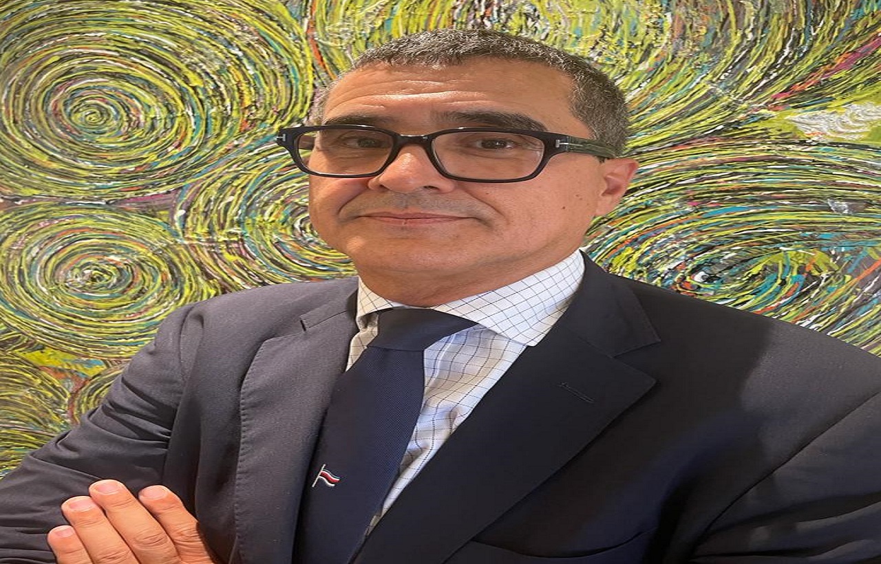 هذا مبلغ مساهمة شركة أفريقيا لفائدة ضحايا فاجعة الحوز هذا مبلغ مساهمة شركة أفريقيا لفائدة ضحايا فاجعة الحوز