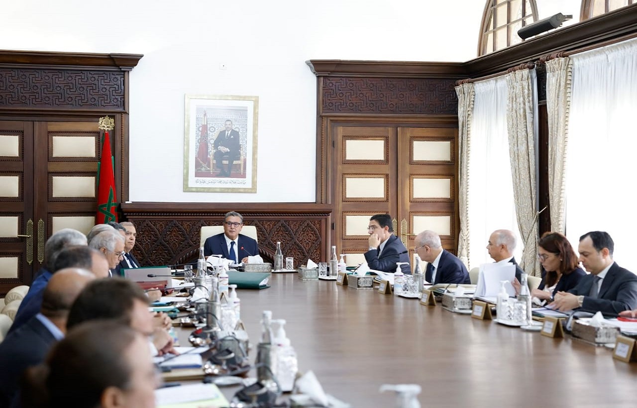 مجلس الحكومة يصادق على عدد من مشاريع المراسيم متعلقة بزلزال الحوز والنظام الأساسي لموظفي قطاع التعليم وأخرى مجلس الحكومة يصادق على عدد من مشاريع المراسيم متعلقة بزلزال الحوز والنظام الأساسي لموظفي قطاع التعليم وأخرى