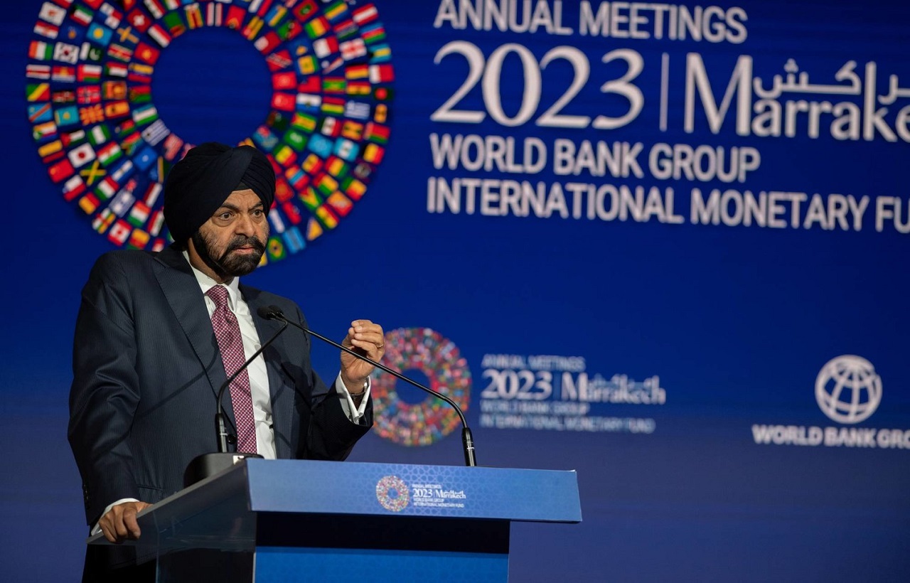 رئيس البنك الدولي يبرز جهود المغرب المتميزة لإعادة إعمار المناطق المتضررة رئيس البنك الدولي يبرز جهود المغرب المتميزة لإعادة إعمار المناطق المتضررة