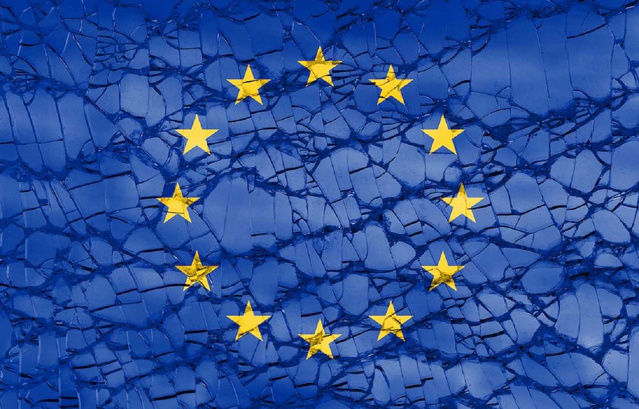 ضعف اقتصادي وتبعية سياسية.. ما الذي تبقى من الاتحاد الأوروبي؟