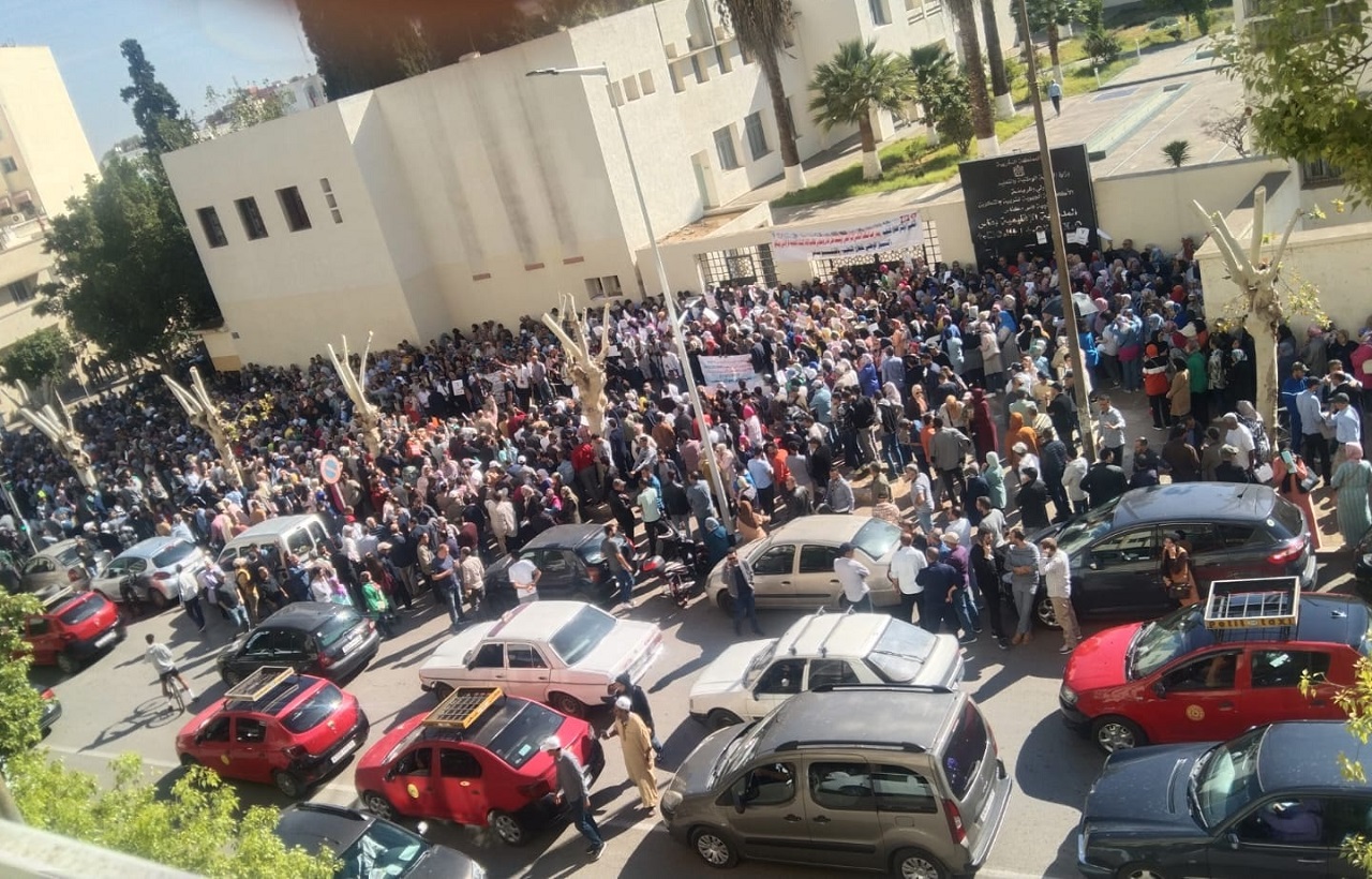 لقاء رئيس الحكومة مع النقابات التعليمية اليوم هل سينقذ قطاع التعليم من الانهيار؟ لقاء رئيس الحكومة مع النقابات التعليمية اليوم هل سينقذ قطاع التعليم من الانهيار؟