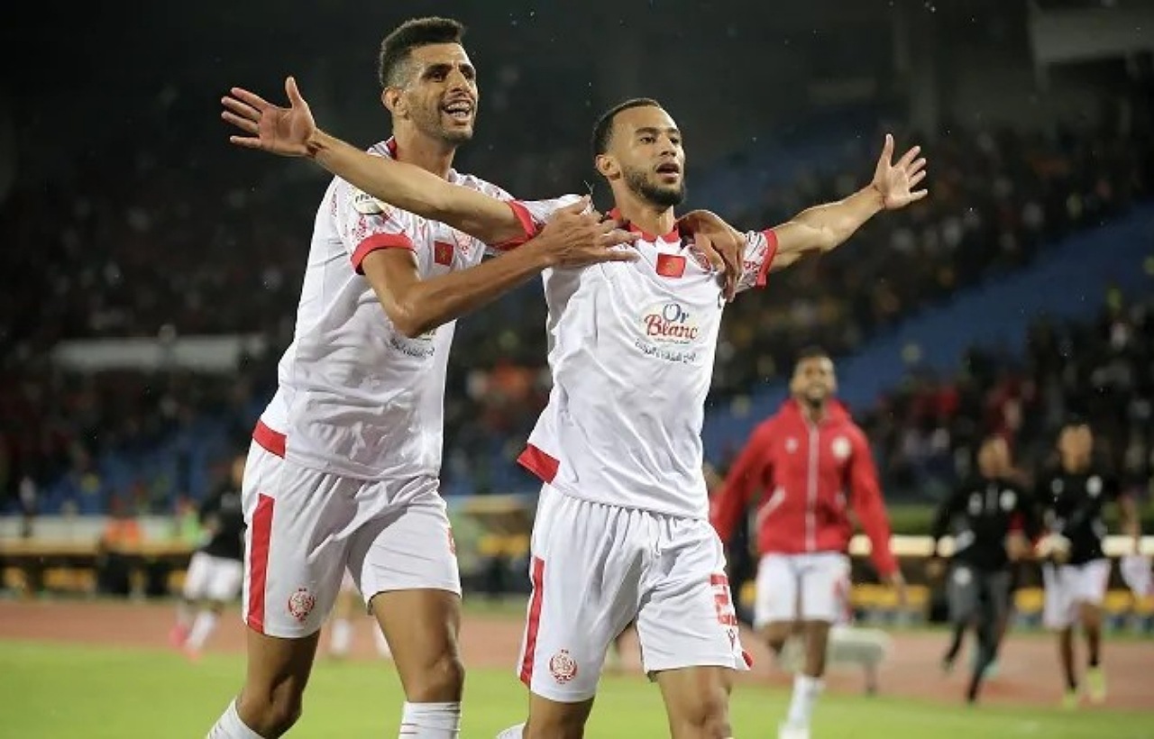 الدوري الإفريقي.. الوداد ينتزع بطاقة النهائي من قلب تونس