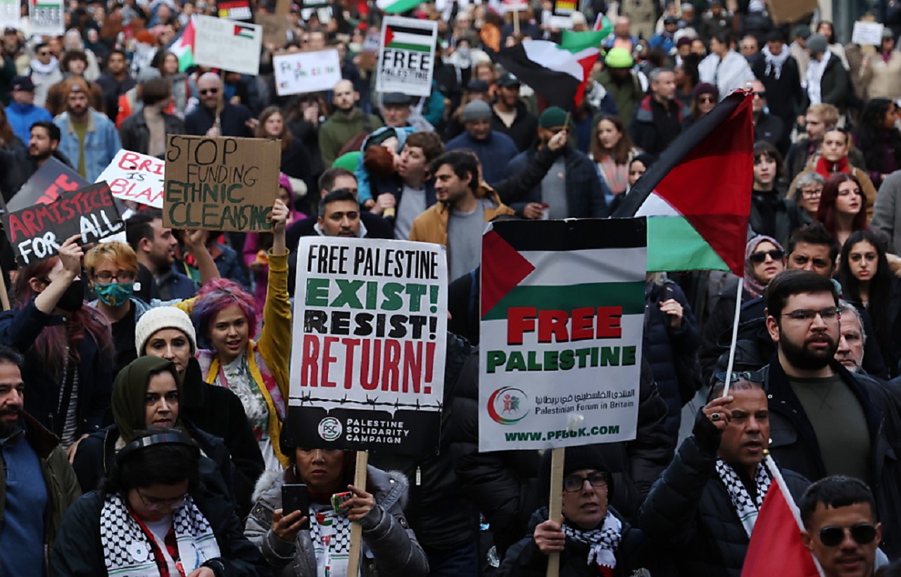 مظاهرات حاشدة بمدن أوروبية للتنديد بالعدوان الإسرائيلي على غزة