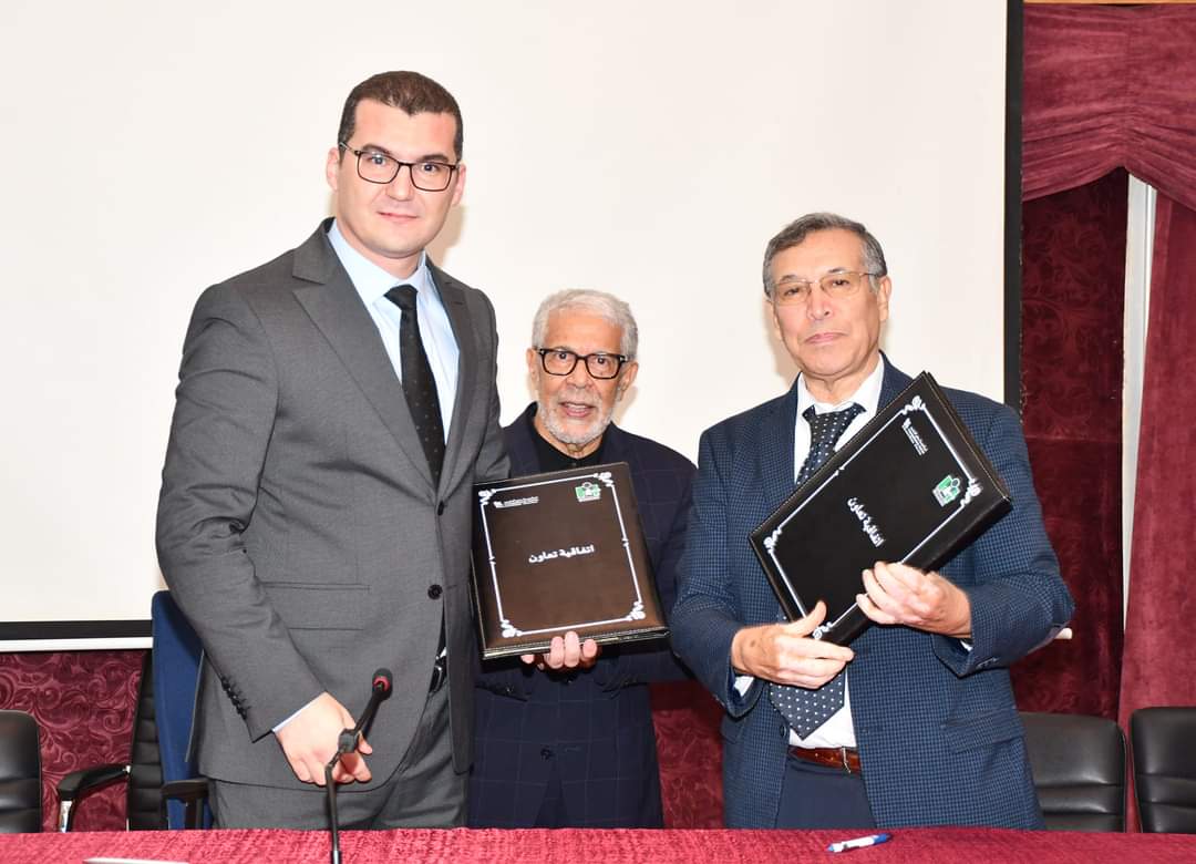 توقيع اتفاقية شراكة وتعاون بين نادي القضاة وترانسبرانسي المغـربيين توقيع اتفاقية شراكة وتعاون بين نادي القضاة وترانسبرانسي المغـربيين