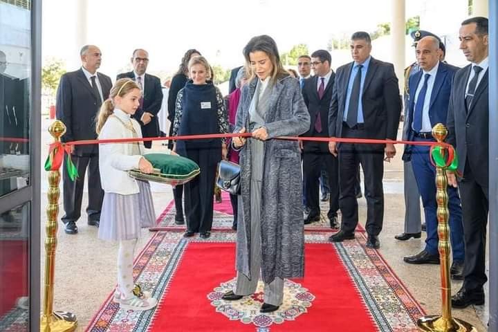 صاحبة السمو الملكي الأميرة للا مريم تقص شريط البازار الخيري للنادي الدبلوماسي