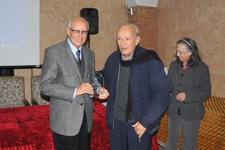 جمعية خريجي مدارس محمد الخامس تكرم شخصيات تربوية فاعلة جمعية خريجي مدارس محمد الخامس تكرم شخصيات تربوية فاعلة