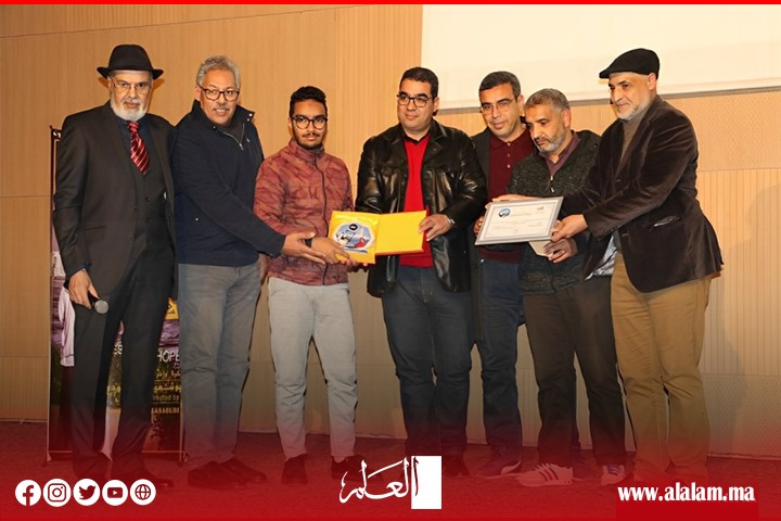 الأنسنة والأمل عنوانان لفيلم ’’الأمل’’ الوثائقي لبوشعيب المسعودي الأنسنة والأمل عنوانان لفيلم ’’الأمل’’ الوثائقي لبوشعيب المسعودي