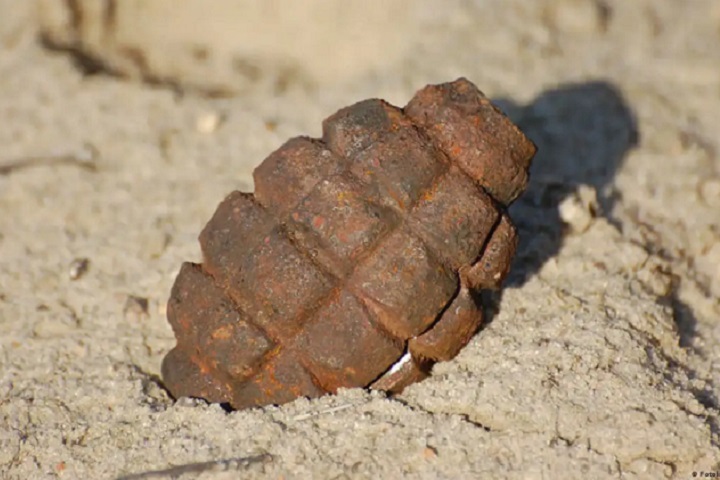 عثور تلميذ على قنبلة يدوية يستنفر سلطات بني ملال عثور تلميذ على قنبلة يدوية يستنفر سلطات بني ملال