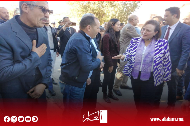 "حيار" تعطي انطلاقة مجموعة من المراكز والبرامج الاجتماعية بإقليم الفقيه بن صالح وتوقع اتفاقية لإنشاء جسر الأسرة "حيار" تعطي انطلاقة مجموعة من المراكز والبرامج الاجتماعية بإقليم الفقيه بن صالح وتوقع اتفاقية لإنشاء جسر الأسرة