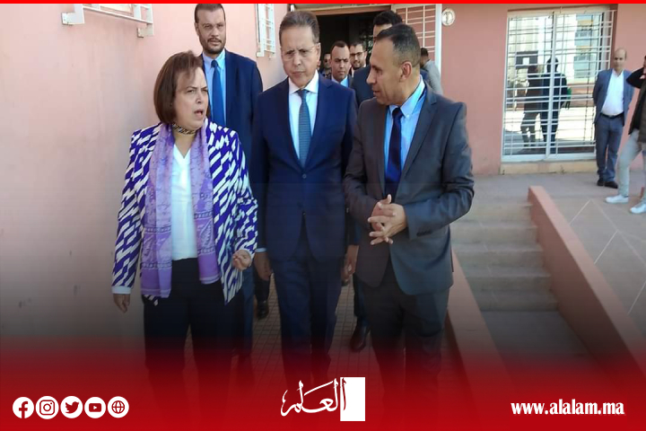 "حيار" تعطي انطلاقة مجموعة من المراكز والبرامج الاجتماعية بإقليم الفقيه بن صالح وتوقع اتفاقية لإنشاء جسر الأسرة "حيار" تعطي انطلاقة مجموعة من المراكز والبرامج الاجتماعية بإقليم الفقيه بن صالح وتوقع اتفاقية لإنشاء جسر الأسرة