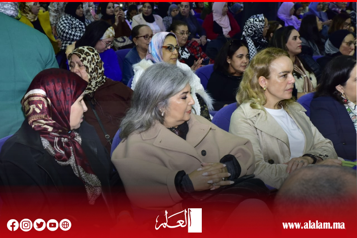 خديجة الزومي: منظمة المرأة غنية بالكفاءات النسائية القادرة على تحمل المسؤوليات داخل الحزب أو البرلمان أو المجالس المنتخبة.. خديجة الزومي: منظمة المرأة غنية بالكفاءات النسائية القادرة على تحمل المسؤوليات داخل الحزب أو البرلمان أو المجالس المنتخبة..