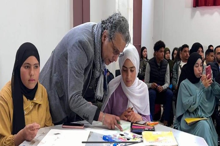 المديرية الإقليمية بالعرائش تؤسس لمهرجان "داخليات المغرب تتحرك إبداعا"   المديرية الإقليمية بالعرائش تؤسس لمهرجان "داخليات المغرب تتحرك إبداعا"