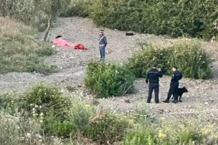 أربع جثث لأم وأطفالها الثلاثة تستنفر سلطات بني حسان بتطوان أربع جثث لأم وأطفالها الثلاثة تستنفر سلطات بني حسان بتطوان