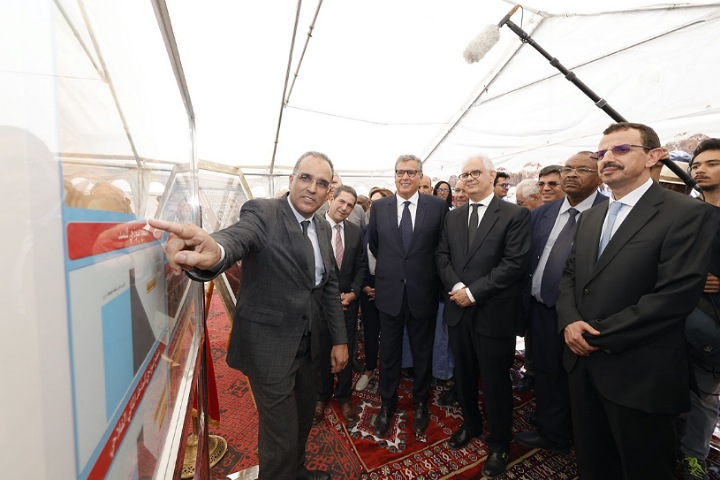 أخنوش يطلق ويزور رفقة وفد وزاري عددا من المشاريع التنموية بإقليم طاطا أخنوش يطلق ويزور رفقة وفد وزاري عددا من المشاريع التنموية بإقليم طاطا