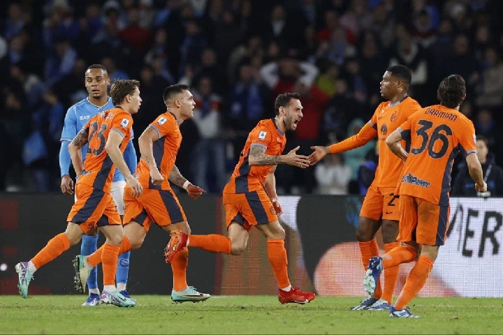 دي فري يعيد الطواحين إلى المنافسة في اليورو بعد ريمونتادا خرافية دي فري يعيد الطواحين إلى المنافسة في اليورو بعد ريمونتادا خرافية