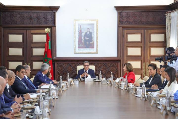 رئيس‭ ‬الحكومة‭ ‬يترأس‭ ‬الاجتماع‭ ‬الأول‭ ‬للمجلس‭ ‬الوطني‭ ‬للصناعة‭ ‬التقليدية