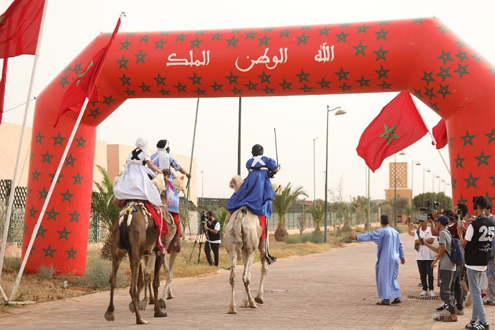 سباقات "الهجن" وعروض الفروسية التقليدية أقوى لحظات المحطة الثالثة للقافلة الوطنية للرياضة الجماهيرية بكلميم