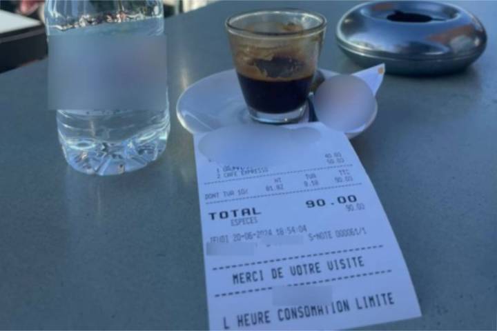 أثمان خدمات المقاهي والمطاعم بالمغرب تثير جدلا كبيرا على منصات التواصل الاجتماعي أثمان خدمات المقاهي والمطاعم بالمغرب تثير جدلا كبيرا على منصات التواصل الاجتماعي