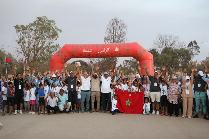 نزلاء السجن المحلي بالرشيدية يستفيدون من أنشطة قافلة الرياضة الجماهيرية بمناسبة عيد العرش المجيد