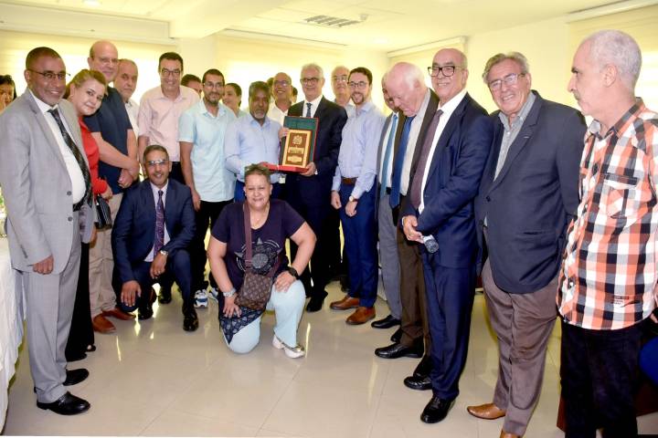 جريدة "العلم" تحقق إنجازاً تاريخياً بفوزها بجائزة الصحافة البرلمانية جريدة "العلم" تحقق إنجازاً تاريخياً بفوزها بجائزة الصحافة البرلمانية