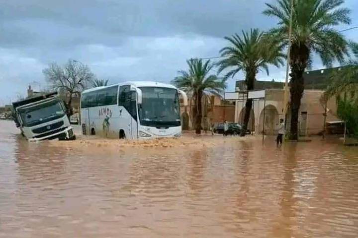 فيضانات «طاطا» ..مصرع أربعة أشخاص و أربعة عشر آخرين في عداد المفقودين فيضانات «طاطا» ..مصرع أربعة أشخاص و أربعة عشر آخرين في عداد المفقودين