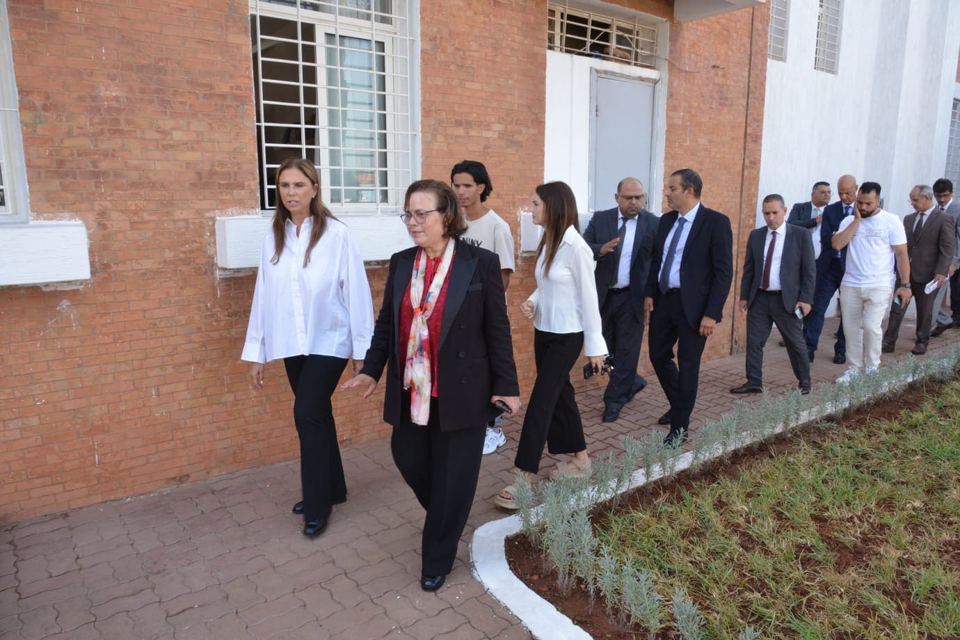 حيار في زيارة تفقدية لمؤسسات الرعاية الاجتماعية حيار في زيارة تفقدية لمؤسسات الرعاية الاجتماعية