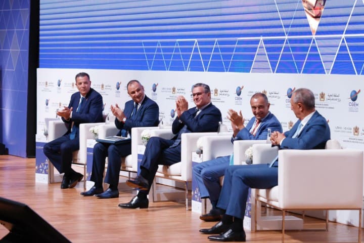 أخنوش يترأس افتتاح الدورة الثانية لليوم الوطني للصناعة بمدينة بن جرير أخنوش يترأس افتتاح الدورة الثانية لليوم الوطني للصناعة بمدينة بن جرير