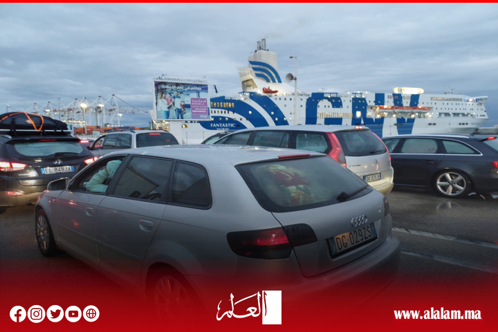 حصري.. ميناء طنجة المتوسط جحيم عبور مغاربة العالم تقيده أغلال الإنتظار حصري.. ميناء طنجة المتوسط جحيم عبور مغاربة العالم تقيده أغلال الإنتظار