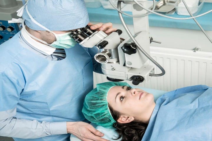 أطباء العيون المغاربة يتألقون في مؤتمر طبي أوربي أطباء العيون المغاربة يتألقون في مؤتمر طبي أوربي