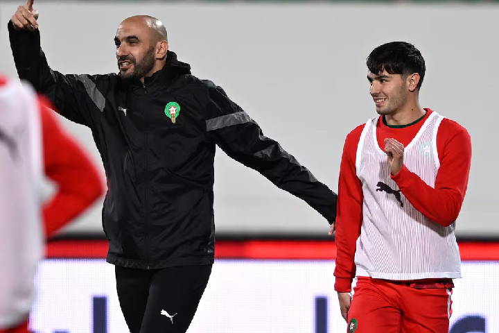 الركراكي يثني على لاعبيه بعد اكتساح ليسوتو بسباعية نظيفة الركراكي يثني على لاعبيه بعد اكتساح ليسوتو بسباعية نظيفة