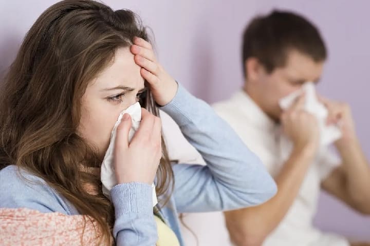 الأنفلونزا الموسمية: خطورتها وسبل الوقاية في ضوء توجيهات د. الطيب حمضي الأنفلونزا الموسمية: خطورتها وسبل الوقاية في ضوء توجيهات د. الطيب حمضي