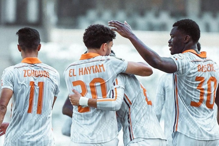 نهضة بركان يتغلب على ستيلينبوش الجنوب إفريقي (3-1) بعقر داره نهضة بركان يتغلب على ستيلينبوش الجنوب إفريقي (3-1) بعقر داره