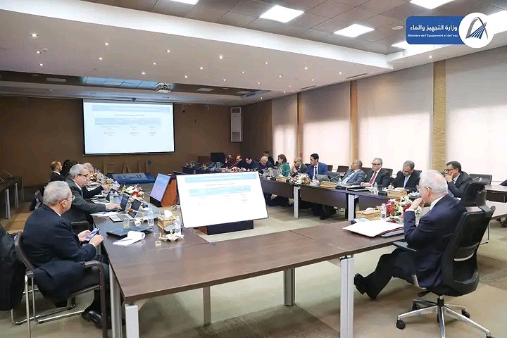 نزار بركة يترأس اجتماعا لتنسيق جهود تجاوز إشكالية الإجهاد المائي ببلادنا نزار بركة يترأس اجتماعا لتنسيق جهود تجاوز إشكالية الإجهاد المائي ببلادنا