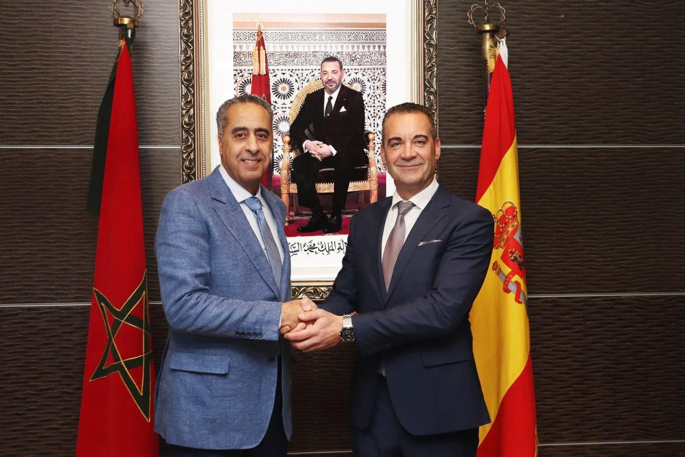 تطوان: عبد اللطيف حموشي يستقبل المفوض العام للاستعلامات بمملكة إسبانيا تطوان: عبد اللطيف حموشي يستقبل المفوض العام للاستعلامات بمملكة إسبانيا