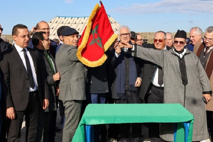 الوزير نزار بركة يطلق مشاريع تنموية استراتيجية بإقليم العرائش الوزير نزار بركة يطلق مشاريع تنموية استراتيجية بإقليم العرائش