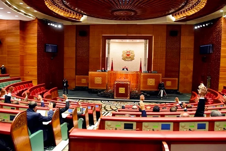 بالأغلبية.. المستشارين يصادق على مشروع قانون الإضراب بالأغلبية.. المستشارين يصادق على مشروع قانون الإضراب