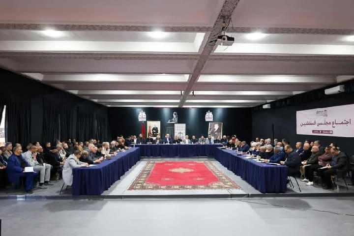 نزار بركة يؤكد على تعزيز التنظيم الحزبي واستعدادات "الاستقلال" للاستحقاقات المقبلة نزار بركة يؤكد على تعزيز التنظيم الحزبي واستعدادات "الاستقلال" للاستحقاقات المقبلة